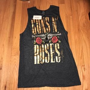 NWT Guns & Roses Graphic Tee